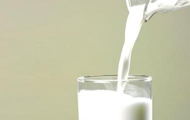 كوب من الحليب يومياً يجعلك أكثر ذكاءً