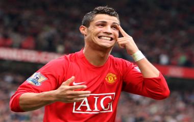 رونالدو الأكثر وسامة في يورو 2012