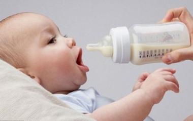 متى تفطمين طفلك من الرضاعة؟!