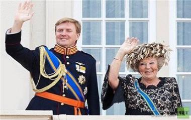 اول ملك منذ 123 عاما- ملكة هولندا تتخلى عن العرش لصالح ابنها