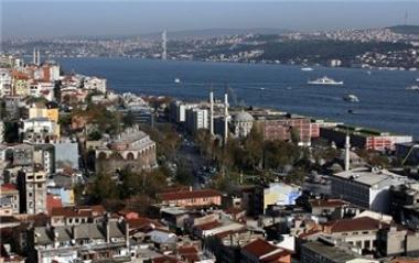 في تركيا - الاتصالات العمومية مجانا ايام العيد للجمهور