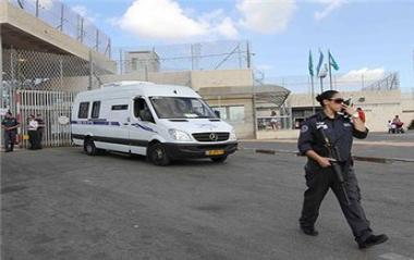 مصادر إسرائيلية: إطلاق سراح الأسرى ليلة الثلاثاء - الأربعاء