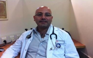 الدكتور علاء ابو شرقي اخصائي امراض الجهاز الهضمي ,والتغذيه لدى الاطفال يتحدث عن حساسية الحليب  