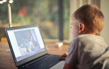 كيف تحمي أطفالك باستخدام أدوات الرقابة الأبوية في ويندوز 10؟